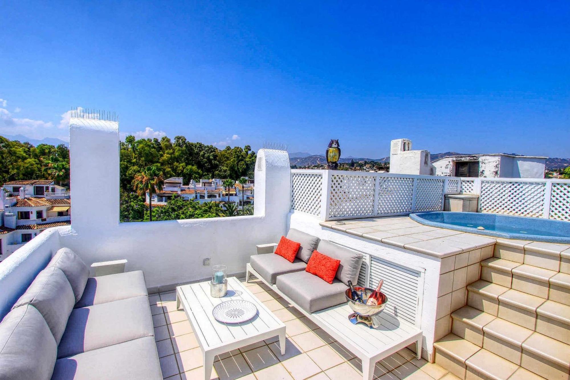 1080 Beachfront Penthouse 3 Floors Jacuzzi 2 Pools Wifi Roof Terrace 马尔韦利亚 外观 照片