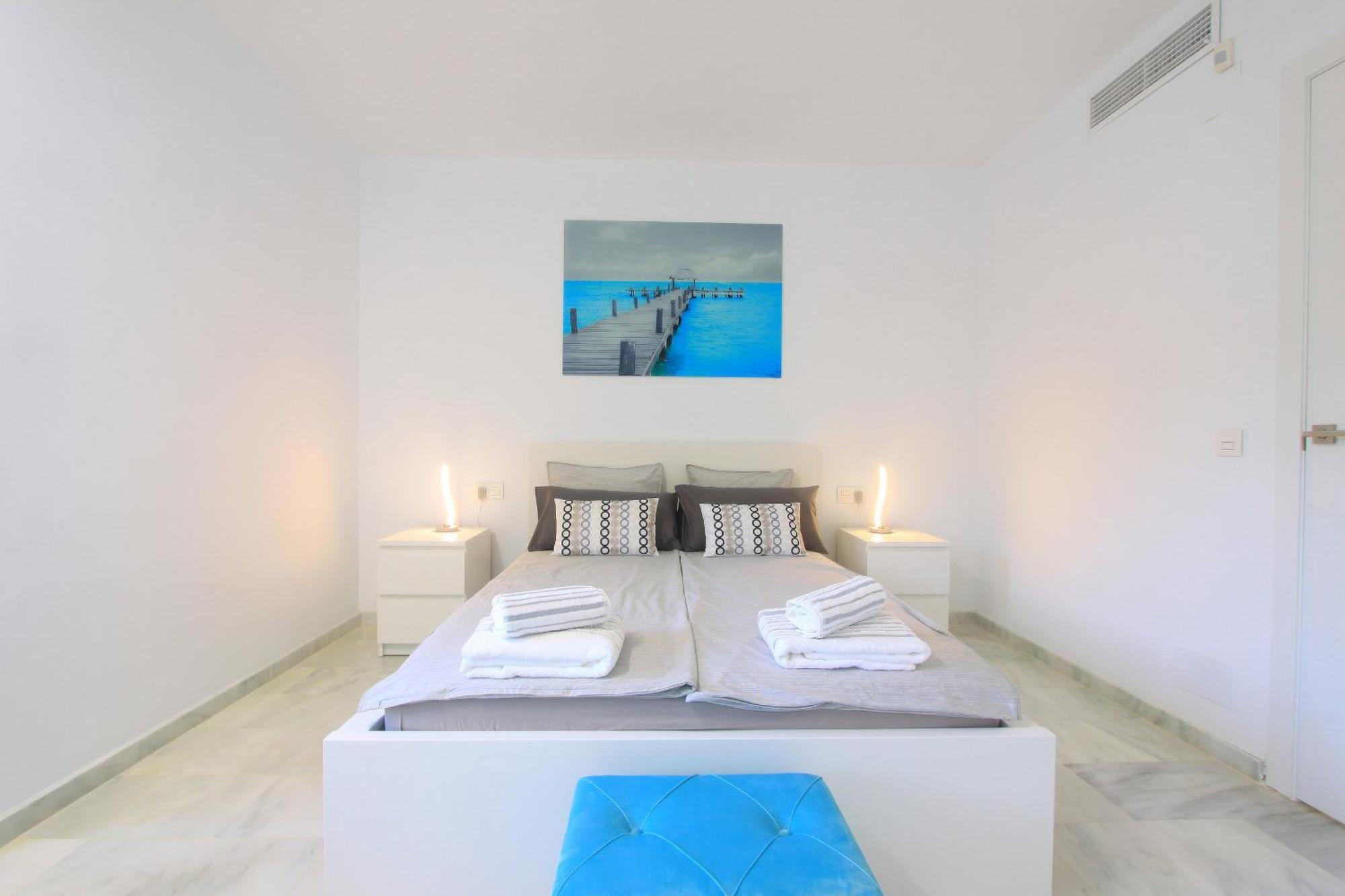 1080 Beachfront Penthouse 3 Floors Jacuzzi 2 Pools Wifi Roof Terrace 马尔韦利亚 外观 照片